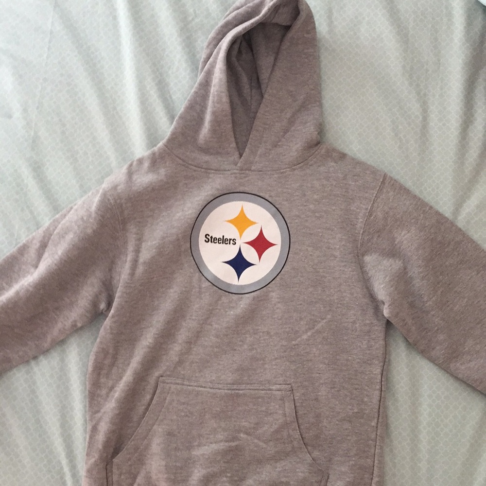 Never worn grey Steelers sweatshirt